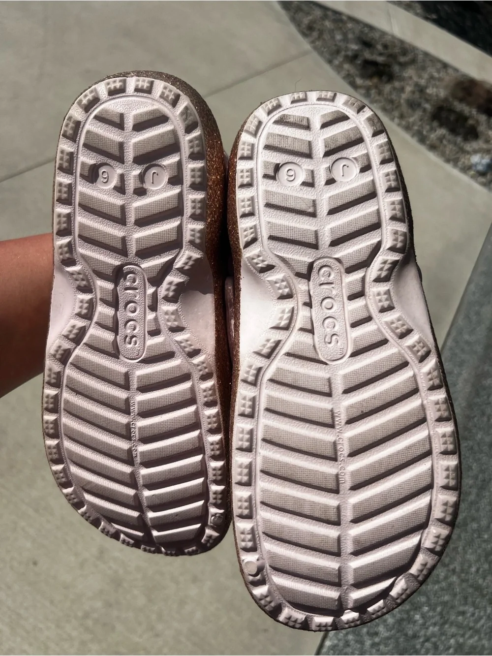 CROCS Kids Glitter Clog with Plush Lining - Rose Gold Junior 6-EUC